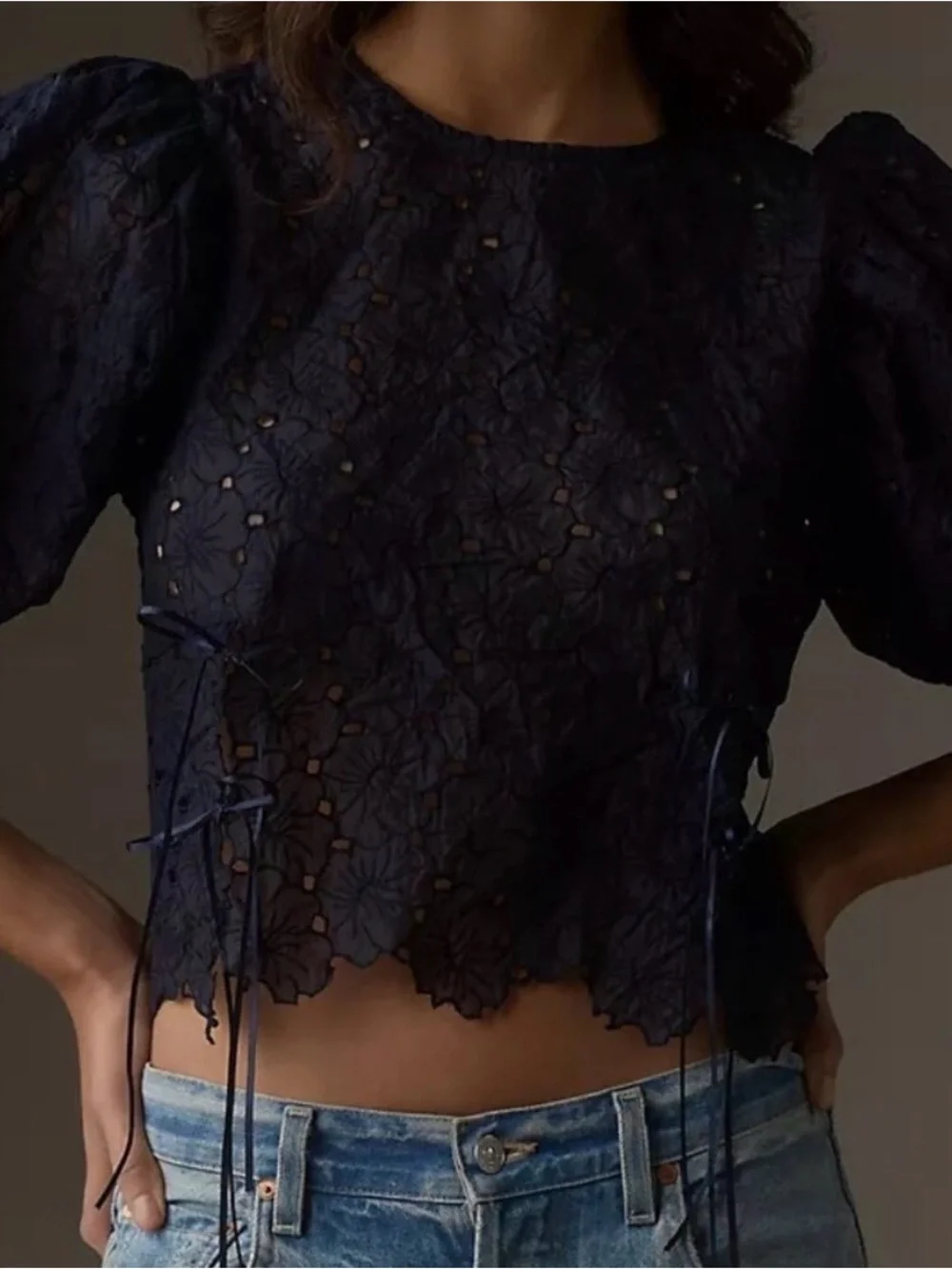 ANTHROPOLOGIE: NWOT NAVY EYELET LACE CROPPED TOP